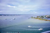 Caribe D907 Luxury Condo- Panoramic Gulf & Bay Views- Resort Amenities