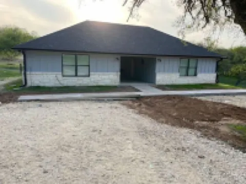 Enjoy the country views! Unit A