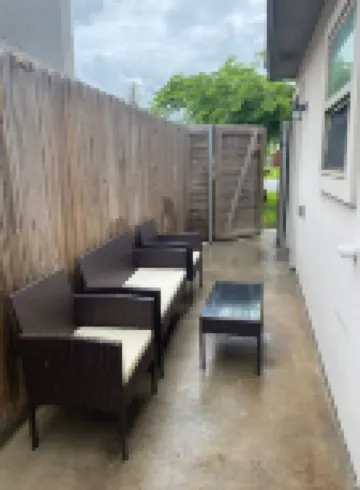 McAllen Tx Divine Apartment 2Bedroom-2Bath, Patio, close Airport, Shopping