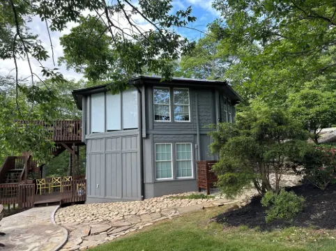 Experience serene stays near The Blowing Rock. Only 1 mile from town!