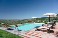 Corte della Luna, elegant villa with swimming pool surrounded by a suggestive olive grove - 4성급