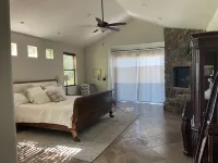 Luxury home with breathtaking  views, 15 min to Jordanelle Gondola Hotels near Valley Station