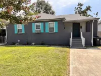 Gentilly Cozy Corner- Near Lakefront Отели рядом с достопримечательностью «NASA Michoud Assembly Facility»