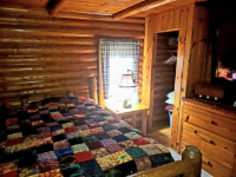 Grayling, MI - Fisherman's Log Cottage on the "Holy Waters" of the AuSable River Hotels in Grayling Township