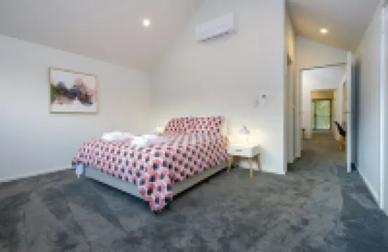 Serenity HG4A: Brand New 4Br 3.5Ba House with Absolute Nat Park Frontage