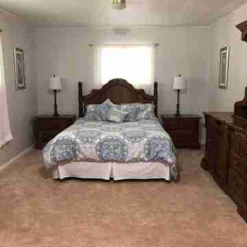 FernRockCabin- A Peaceful getaway in the Laurel Highlands of PA Rooms