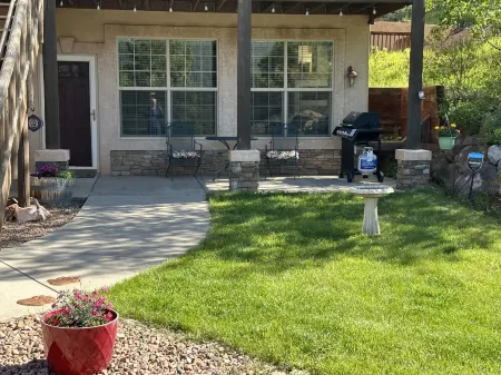 Mountain Glen Vista - Incredible Pikes Peak View!     License # 331228