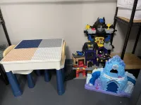 Take a trip to the Industrial Age in this centrally-located townhome. Hotels in Springdale