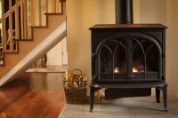 Lovely home with hot tub near Volcano National Park