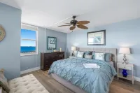 Welcome to Your Beachfront Oasis, Direct Gulf View, 1bd/1bth 11th Floor Condo.