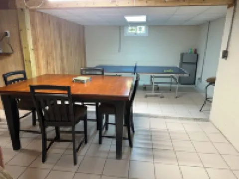 Charming 4-bedroom farmhouse on 11 acres, Pool, AC, Fire  pit and WiFi in Celina