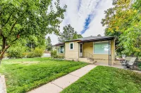 Cozy Castle Rock Retreat