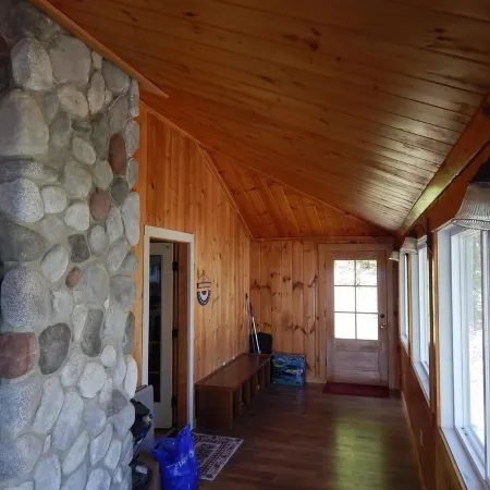 Gorgeous Waterfront with Dock & Mountain Views on Winnisquam - Sleeps 10