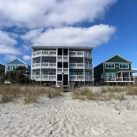 Oceanfront retreat with Spectacular Views