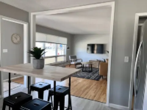 Minneapolis / Edina Duplex - Entire home in Edina, Minnesota, United States Hotels in Richfield