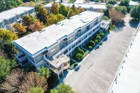 POOL AND PICKLEBALL! Perfectly located 1st floor condo, close to everything