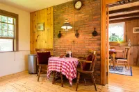 3 bdrm Stillwater Farmhouse near 4 ski resorts 웨스턴 호텔