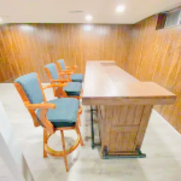 Express Gateway in Stevens Point with fully enclosed fence for backyard!