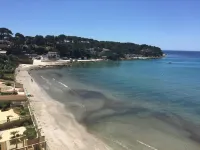 Villa 5 min walk from the beach, with large enclosed garden ideal for families