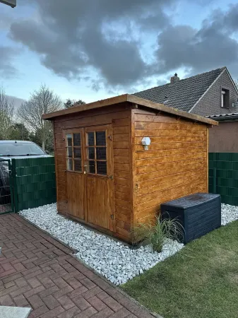 Schnuckeliges Ferienhaus für die Ganze Familie mit Hund Отели рядом с достопримечательностью «ev. luth. Heilig-Kreuz Kirche Pakens/Hooksiel»