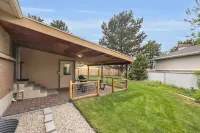 5 Bedroom, 3 King, sleeps 15 Near Skiing, hiking