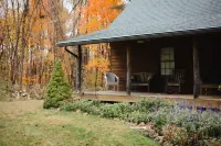 Private Cozy Cabin, Spacious Hot Tub, Fire Pit, Relax Adventure & Enjoy! Hotels in Good Hope Township