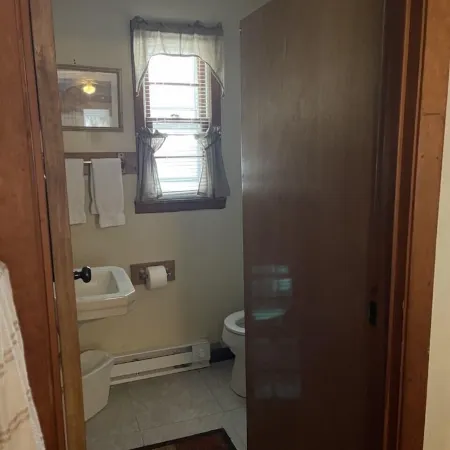 Keene Cozy Cottage in the Heart of the Adirondack Mountains!