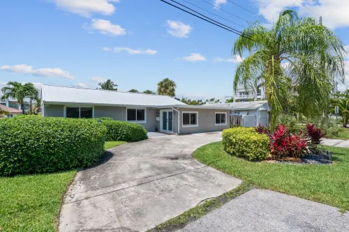 2 blocks to the beach-Dock-Ocean Access boating-Pool-Grill-Fully updated-Tikihut - Beach