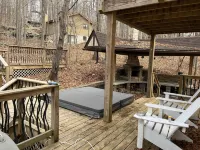 Home in amenity filled Hideout community with hot tub, fire pit, theater room!