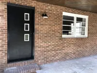 Mayberry’s Best! Peaceful, Bonus Room, Deck, Huge Yard, 5 min to downtown