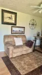 This little Nook, 1-bedroom apartment in delightful Madisonville with AC, WiFi.