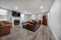 Beautifully Restored 6BR in the heart of Windham