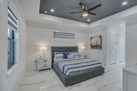 Modern coastal 3 bedrooms with Pool with Fireplace