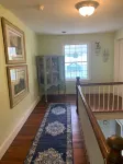 The Manse at Warm Springs - 5 bdrm, pet friendly, 1 mi from Warm Springs Pools 웜 스프링스 호텔