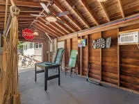 Spacious 1 block to Downtown Mt. Dora "The Brick Haven" with Garage Gameroom!! Hotels in Mount Dora