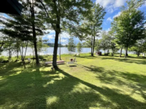 All-Season Modern Cottage on Red Lake - 45 min from Green Bay