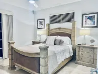 Experience Our Unique Ocean View Resort Style Property Located in Key Largo!