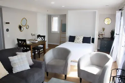 3 Bed-Casino-Pools-Jacuzzi Hotel a 