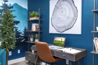 Indoor Golf Simulator, Outdoor Putting Green, next to the famous RTJ golf course