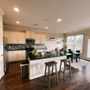 Spacious, New build 4 bedroom house in Conroe