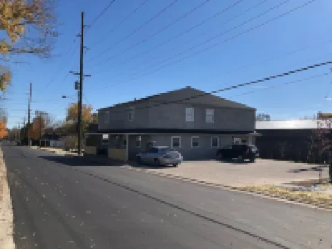 Simply sweet - Entire 1 bed upstairs apt near EKU