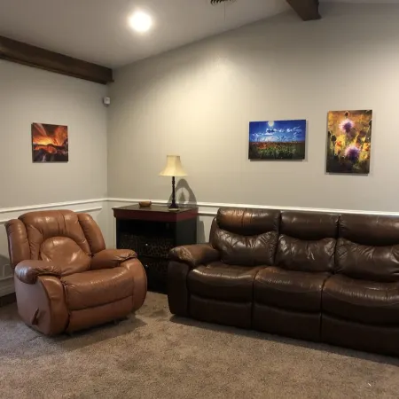 Large Home - close to everything! Over 2200 sq ft. EV Charger