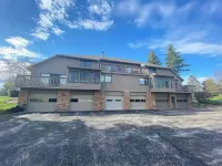 Awesome Condo in Acme, Michigan Hotels in 