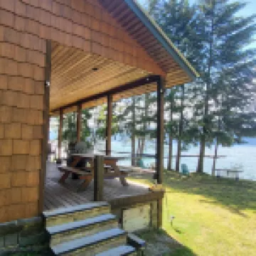 Lakefront Cabin #1-REMOTE, RECOMMEND SUV/TRUCK, PRIMITIVE RD! Lake Pend Oreille