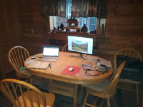 Secluded mountain cabin w. amazing views on 12 acres 3 miles to Blue Ridge Pkwy!