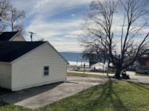 Nice Cape Cod home near the Mississippi River (Scenic River Inn)
