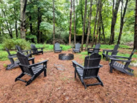 Indoor Pool, 7 Bdrm, Designer Home, Hot Tub, Stunning Kitchen Hotels in Highland