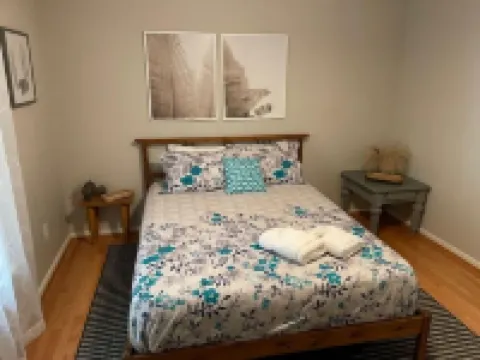 License To Chill - Lakefront/Screened in Porch