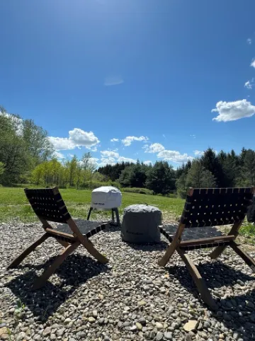 Casita: Near Wineries & Keuka Lake: 100"