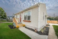 Kingwood Cottage, a beautiful 2-bedroom cottage across from Kingwood